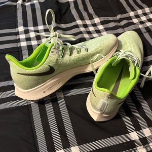 Nike Zoom Pegasus Men’s Size 10